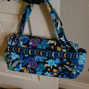 Vera Bradley shoulder purse. Excellent condition